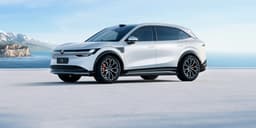 Новые автомобили Geely и Zeekr предложат расход 3 л на 100 км и смогут проезжать 200 км без бензина