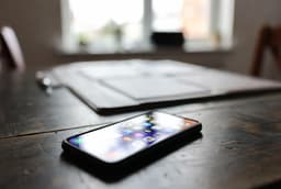 Apple дорого заплатила, чтобы обеспечить приоритетные поставки памяти для iPhone