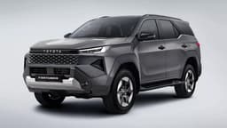 Совершенно новый Toyota Fortuner вышел на тесты: усиленная рама внутри, а снаружи дизайн как у нового Toyota Hilux