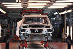 Попытка выжить: Nissan закрывает семь заводов, а сокращение десятков тысяч сотрудников идёт с опережением плана