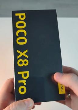 Не самый большой экран, 6500 мАч и 100-ваттная зарядка. Фотографии Poco X8 Pro 5G раскрыли его основные параметры