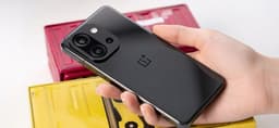 «Телефон мечты для любителей маленьких экранов». OnePlus 15T должен получить Snapdragon 8 Elite Gen 5, аккумулятор на 7500 мА·ч, 120 Вт и камеру с датчиками Sony и Samsung
