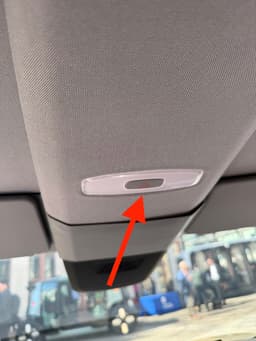 Машина, на которой самостоятельно смогут ездить даже слепые. В Tesla Cybercab будут элементы со шрифтом Брайля