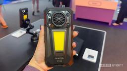 20 000 мАч, защита IP69, тепловизор и встроенный «прикуриватель». Представлен смартфон выживальщика Oukitel WP63