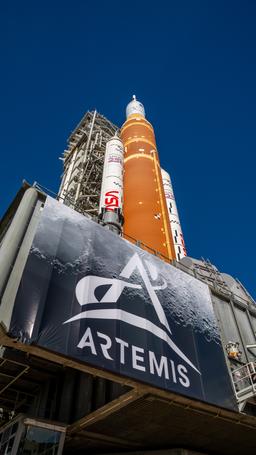 NASA объявило обратный отсчёт до запуска миссии Artemis II