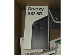 Samsung Galaxy A37 появился в магазинах до премьеры