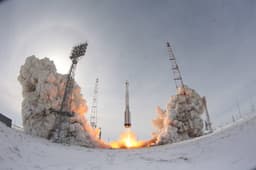 За год с небольшим Роскосмос запустил 130 спутников, план на 2026 год — запустить больше космических аппаратов