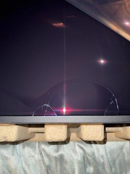 Дорогущий OLED-монитор Asus за 1300 долларов приезжает к покупателям уже разбитым