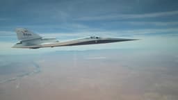 Тихий сверхзвук: NASA впервые протестировала сверхзвуковой самолет X-59 с убранными шасси