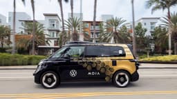 Volkswagen и Uber запускают тесты роботакси ID. Buzz в Лос-Анджелесе