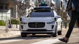 Waymo приостановила тестирование роботакси в Нью-Йорке