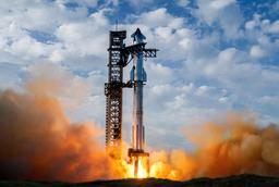 Starship нового поколения готов к старту: подсчитана стоимость ракеты, ускорителя, двигателей и запусков