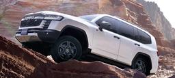Toyota Land Cruiser и Corolla Cross теперь под защитой в РФ: японская компания оформила в России цифровую документацию на свои популярные модели