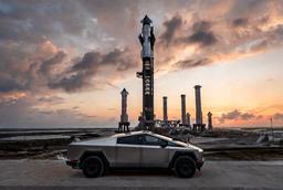 SpaceX массово переходит на Tesla Cybertruck: 1500 машин уже вышли на работу