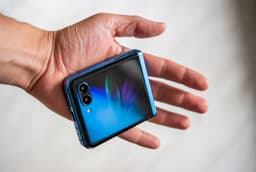 Samsung Galaxy Z Flip8 получит новый шарнир, а складка станет менее заметной