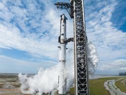 «Репетиция запуска завершена». SpaceX впервые загрузила в Starship и Super Heavy V3 5000 тонн топлива