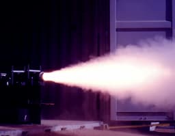 DARPA выделило $16,5 млн на управление тягой твердотопливных ракетных двигателей: Voyager Technologies расширяет работу по программе Burn n' Go