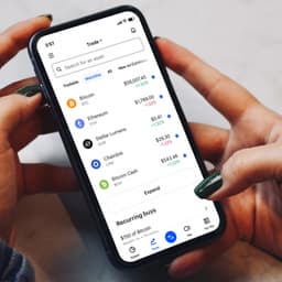 Coinbase сократит около 700 сотрудников из-за перехода к "AI-native" модели
