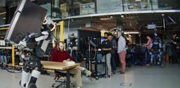 Boston Dynamics научила Atlas таскать холодильники: гуманоидный робот впервые показал почти человеческую работу с тяжёлыми грузами