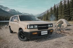 Беспощадный японский тюнинг превратил самую дешевую Toyota в стилизованную версию классического Toyota Land Cruiser