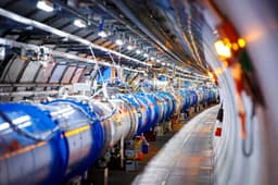 Большой адронный коллайдер остановили на 4 года ради модернизации: CERN готовит десятикратное увеличение числа столкновений частиц