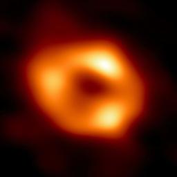 Гравитационные волны впервые «дотянулись» до горизонта событий: LIGO зафиксировал его динамический «отпечаток» в слиянии чёрных дыр GW250114