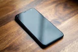 Самая мощная платформа семейства MediaTek Dimensity и 100-ваттная зарядка. К выходу готов новый смартфон семейства Vivo