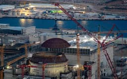Технически сложно и ответственно: на втором блоке АЭС «Аккую» установили купол защитной оболочки реактора