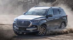 Корейский внедорожник с гарантией 5 лет, полным приводом и японским «автоматом». В России устроили распродажу KGM Rexton — скидки до 1,9 млн рублей