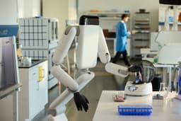 Genesis AI представила первого робота Eno — универсальную робототехническую систему с ИИ-ядром Gene