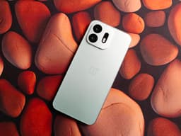 Это новый смартфон OnePlus за 200 долларов и с батареей 8000 мАч. Опубликованы живые фото OnePlus N6