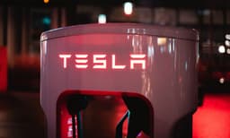 Новые тесты натрий-ионных батарей Hina показывают производительность уровня Tesla и усиливают давление на стоимость литий-ионных батарей