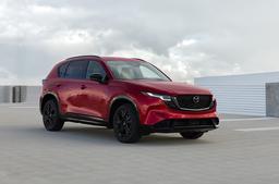 Кроссовер Mazda CX-5 нового поколения стал хитом в Японии: компания получила в пять раз больше заказов, чем рассчитывала