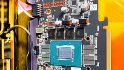 GeForce RTX 5060, на которую в теории можно подать до 675 Вт мощности. Yeston представила версию с кулером и GPU от RTX 5070