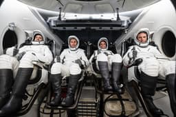 NASA готовит новый экипаж на МКС: SpaceX Crew-13 отправит на орбиту астронавта, который станет первым дважды летавшим на Dragon