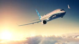 В самолетах Boeing 737 MAX новая проблема: во время турбулентности кресла могут оторваться