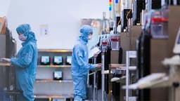 Китай бросает вызов ASML: началось серийное производство собственных литографов