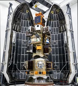 Одна ракета — и сразу 80 космических аппаратов на орбите: ракета Falcon 9 успешно выполнила миссию Transporter-17