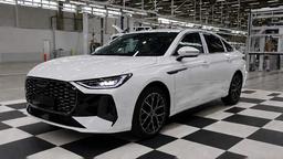 На бывшем заводе Toyota в Шушарах начался выпуск флагманских седанов Tenet A8