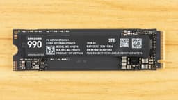 270 либо 530 долларов за SSD с памятью QLC и без DRAM-кеша. Samsung 990 поступил в продажу