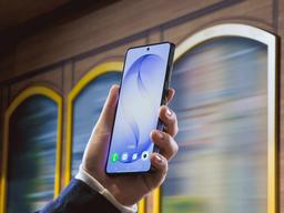 Впервые за 5 лет Samsung наконец-то обновит камеру своих флагманов: Galaxy S27 Pro и Galaxy S27 Ultra получат 16-мегапиксельную фронталку