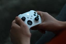 Ставка на Game Pass не оправдалась: Xbox возвращается к консолям и эксклюзивам