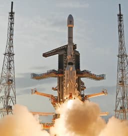 NASA пригласило Индию присоединиться к созданию постоянной базы у южного полюса Луны