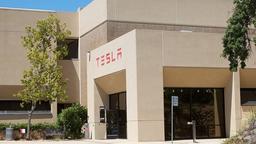 Tesla попросила у Лас-Вегаса 5000 роботакси, а получила разрешение на 10 машин без допуска в аэропорт и на скорости до 72 км/ч