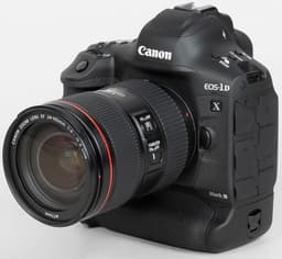 Зеркальная камера Canon EOS-1D X Mark III: