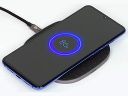 Беспроводное зарядное устройство uBear Stream Wireless Charger 10W: как реализуется спецификация Qi в конкретной модели