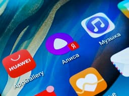 «Алиса» в Honor 30 Pro+ — не просто программа: как в смартфон интегрировали российский искусственный интеллект