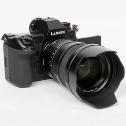 Фотоаппарат Panasonic Lumix DC-S1H: