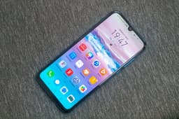 Распаковка Honor 30i и первые впечатления