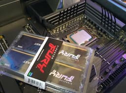 Материнская плата Asus ROG Maximus Z690 Hero на чипсете Intel Z690: